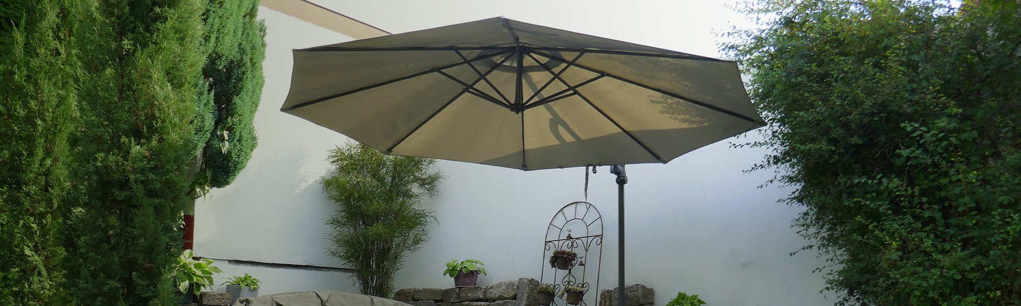 Sonnenschirme, Pavillons und Sichtschutz