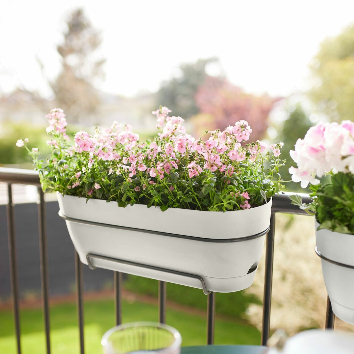 Blumentopf vibia campana weiß ELHO - Pflanzgefäße und Blumenkästen - Willemse